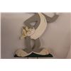 Image 3 : *Bugs Bunny Wooden Lawn Ornament - 11" Spikes, 48" H
