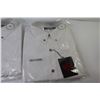Image 3 : (2) White Mach 5 Men's Shirts (size xl)
