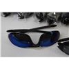 Image 3 : (12) - UV 400 Looks Sunglasses (blue & black lenses)
