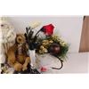 Image 5 : Christmas Themed Stuffies & Candle Holders, Vases, Coffee Cups, Misc.