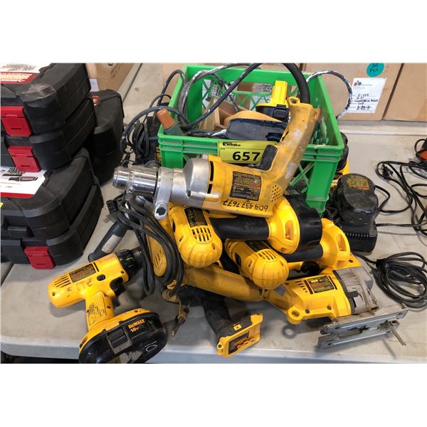 DEWALT POWER TOOLS INCL. DW933, DCD771, DW959, 2X DW235G, 2X DC759, 5 BATTERIES AND 5 CHARGERS