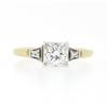 Image 4 : Vintage 14k TT Gold Illusion Prong Round Diamond Three 3 Stone Engagement Ring