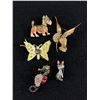 Image 1 : 5 Lovely Vintage Brooches, Some Enameled, Some w/ Pearls and Rhinestones