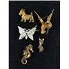 Image 2 : 5 Lovely Vintage Brooches, Some Enameled, Some w/ Pearls and Rhinestones