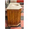 Image 2 : CLEO PERUVIAN HAND PAINTED 2DOOR MARBLE TOP VANITY