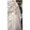 Image 2 : LADIES SIZE 18 WITH TAG ALFRED ANGELO