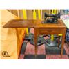 Image 1 : ANTIQUE SINGER SEWING MACHINE