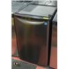 DANBY MINI FRIDGE