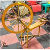 Image 1 : ANTIQUE WOOD SPINNING WHEEL LARGE - ESTATE
