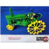 Image 3 : JOHN DEERE Model G Tractor "Prestige Collection" (Scale 1:16) (Box 7"H x 11"W x 7"D) (SEE PICS!)