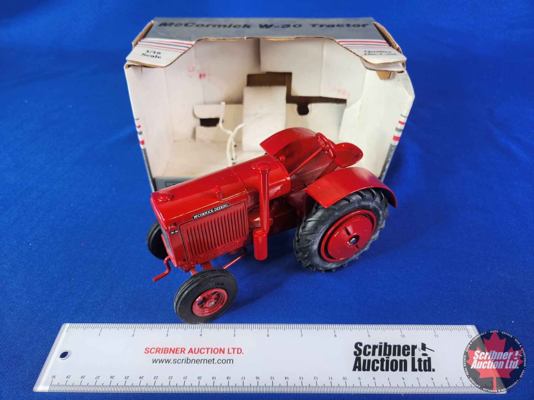 Deering Scale McCormick-DEERING W-30 Tractor (Scale 1:16) (Box 6