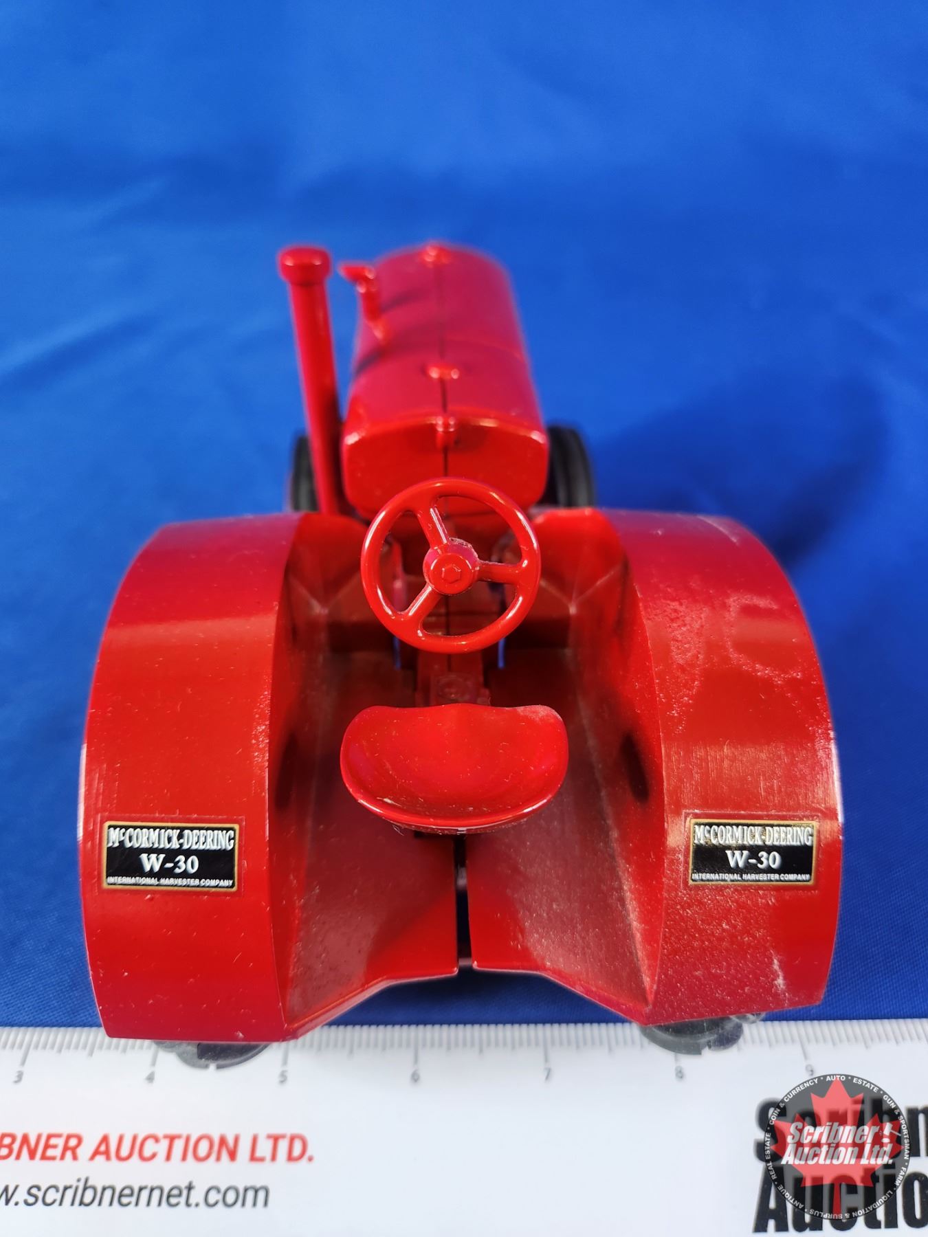 Deering Scale McCormick-DEERING W-30 Tractor (Scale 1:16) (Box 6