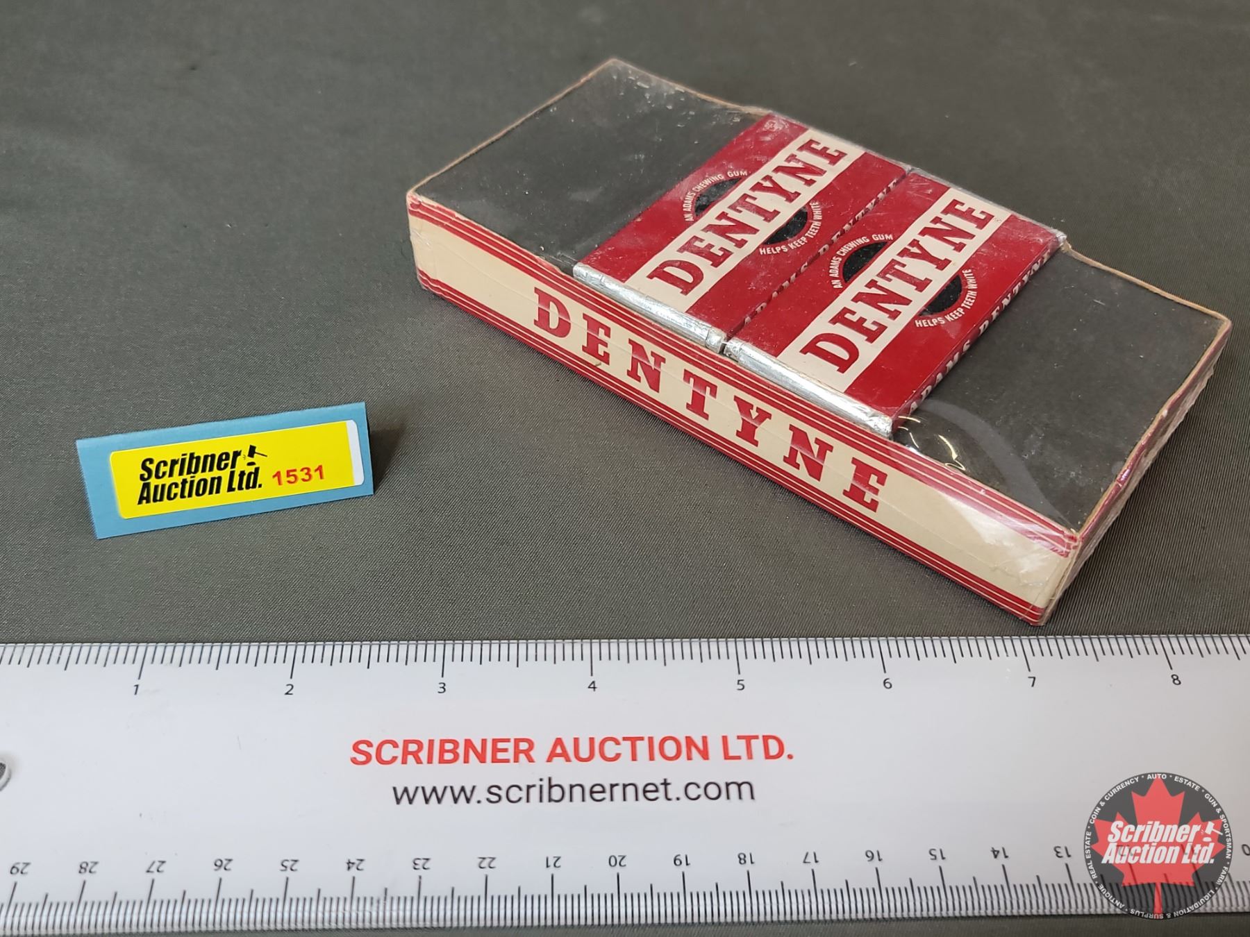 Vintage DENTYNE Gum Packs (2) in Store Display Tray (1