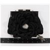 Image 1 : DISPLAY BLACK KISS LOCK FLOWER DESIGN EVENING