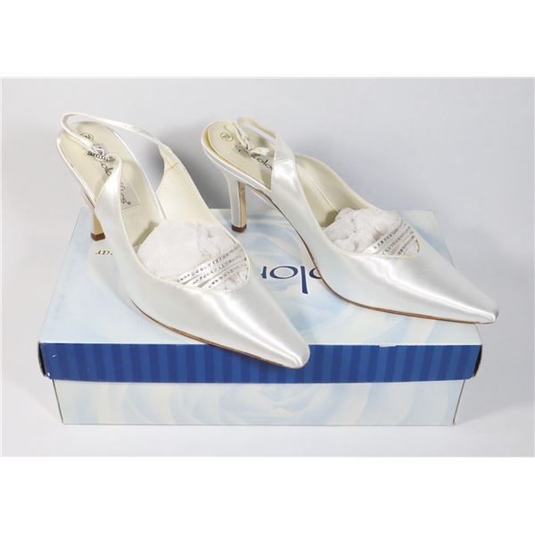 DISPLAY MODEL COLORIFFICS DIVINE SATIN SIZE 7M