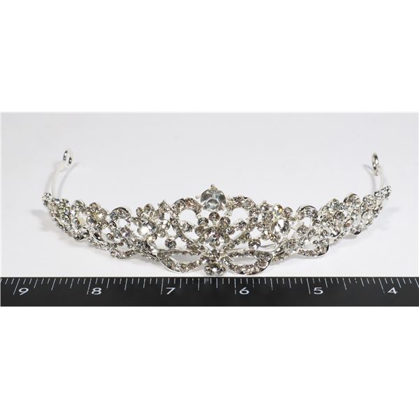 NEW RHINESTONE BRIDAL TIARA HEART AND FLOWER