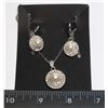 Image 1 : FAUX PEARL AND RHINESTONE PENDANT AND DROP EARRING