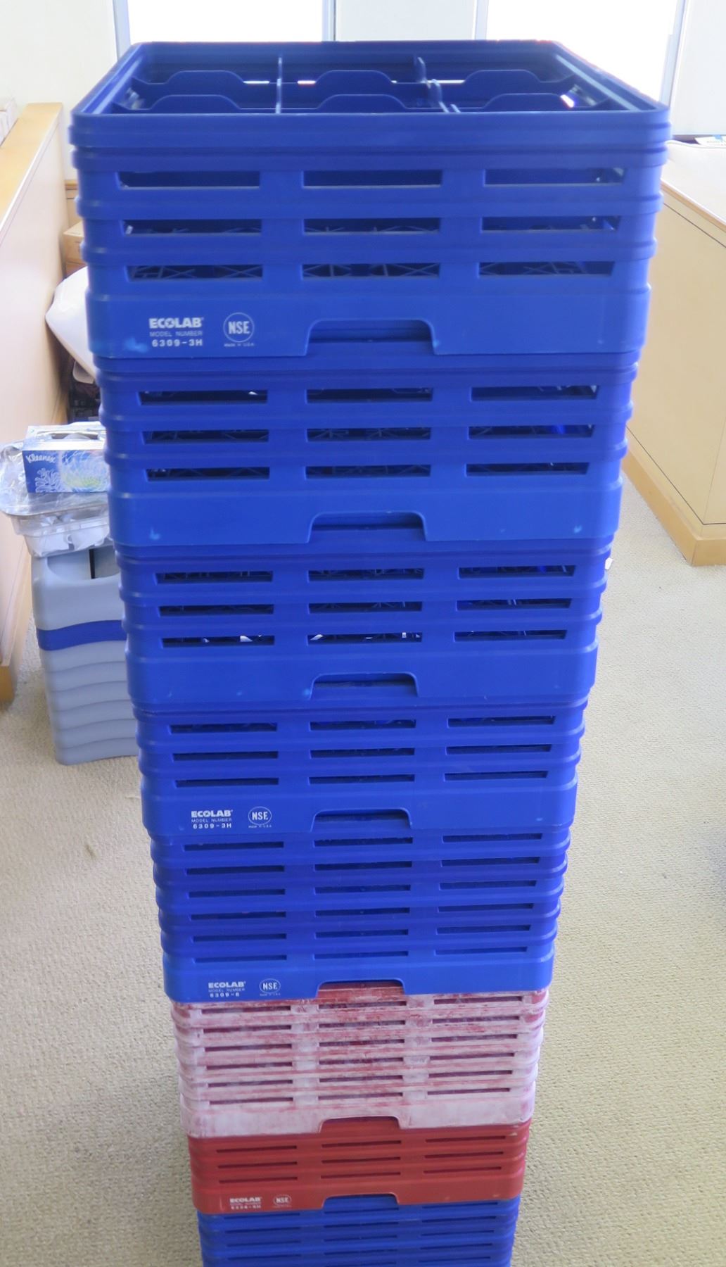 Qty 8 Ecolab 6309-3H, 6309-6 & 6324-SH Plastic Glass Racks