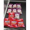 Image 1 : Twizzlers Strawberry Gummies (4 x 170g) Sour Fruit Slices (140g x 7)
