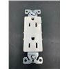 Image 3 : Eaton Decorator Duplex Receptacle (8ct)