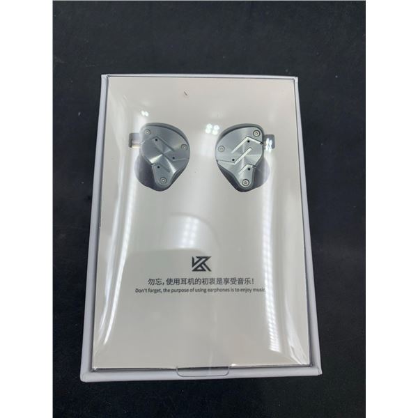 Hybrid Dynamic & Armature Drivers