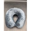Image 1 : Travel Pillow