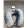 Image 3 : Travel Pillow