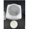 Image 2 : Lot of 2 Plastic Cannisters