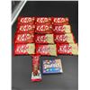 Image 1 : CASE LOT - KitKat Original 6 x 45g KitKat White 6 x 45g Smarties 1 x 45g and 1 KitKat Santa 29g