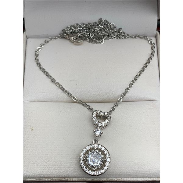 Heart Floating 1.0 Carat Round Cut Solitaire Pendant & chain Set
