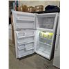 Image 2 : Whirlpool WRT318FZDW Top Freezer Refrigerator, 30 inch Width, 18.2 cu. ft. Capacity, White colour **