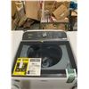 Image 2 : Whirlpool 6.1 Cu. Ft. Top-Load Washer with Removable Agitator - WTW6157PB Color White **NEW Scratch 