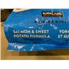 Image 2 : Kirkland Salmon and Sweet Potato Formula 35lbs