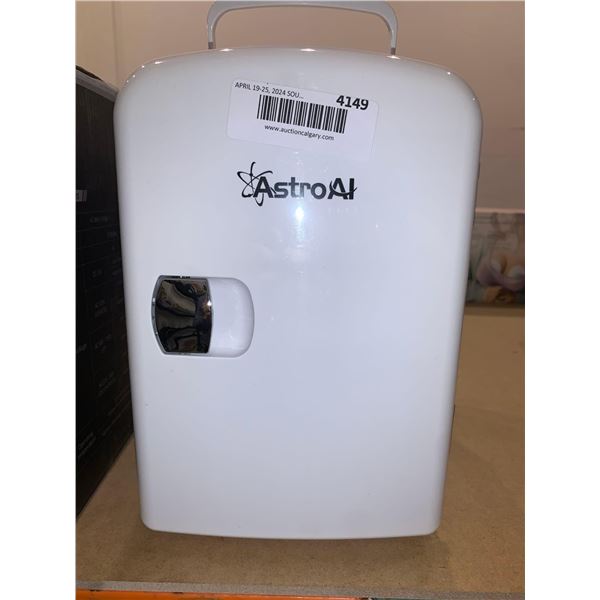 Astro AI 4L capacity mini fridge