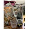 Image 3 : Bourbon collection gift set