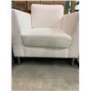 Image 2 : White upholstered chair