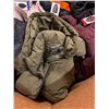 Image 6 : Pallet #103 - 25/PCS Costco Jackets