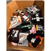 Image 2 : Pallet #105 - 100/PCS Costco Clothes