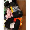 Image 5 : Pallet #105 - 100/PCS Costco Clothes