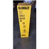 Image 2 : BRAND NEW IN BOX DEWALT 20V TRIPOD LIGHT - RETAIL $299