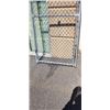 Image 2 : 40" X 74" CHAINLINK FENCE