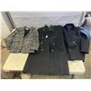 Image 1 : 3 MENS DRESS COATS