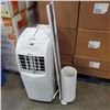 Image 1 : HAIER 10,000 BTU PORTABLE AIR CONDITIONER WITH ACCESSORIES