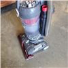 Image 2 : HOOVER UPRIGHT VACUUM CLEANER - WORKING