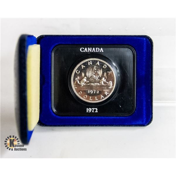 1972 CANADA DOLLAR COIN IN CASE UNCIRCULATED