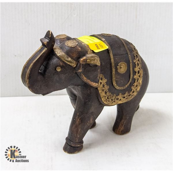 ANTIQUE WOOD CARVED ELEPHANT STATUE