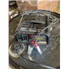 Image 1 : battery charger