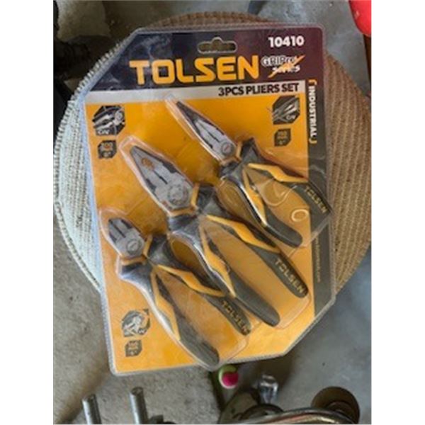 new- pliers set