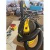 Image 1 : small stanley shop vac