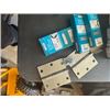 Image 1 : 8 hinges - new
